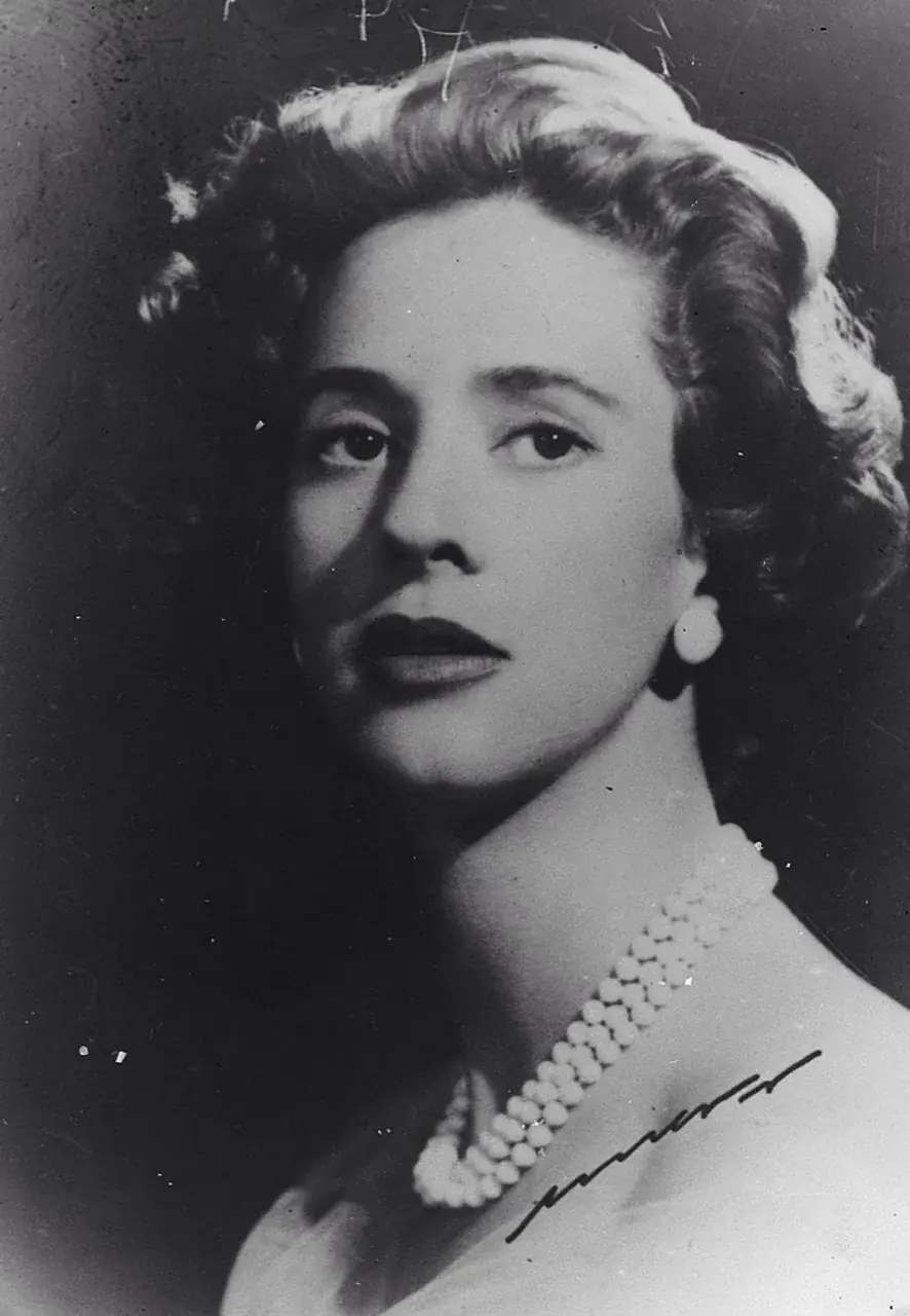 Fabiola Mora y Aragón